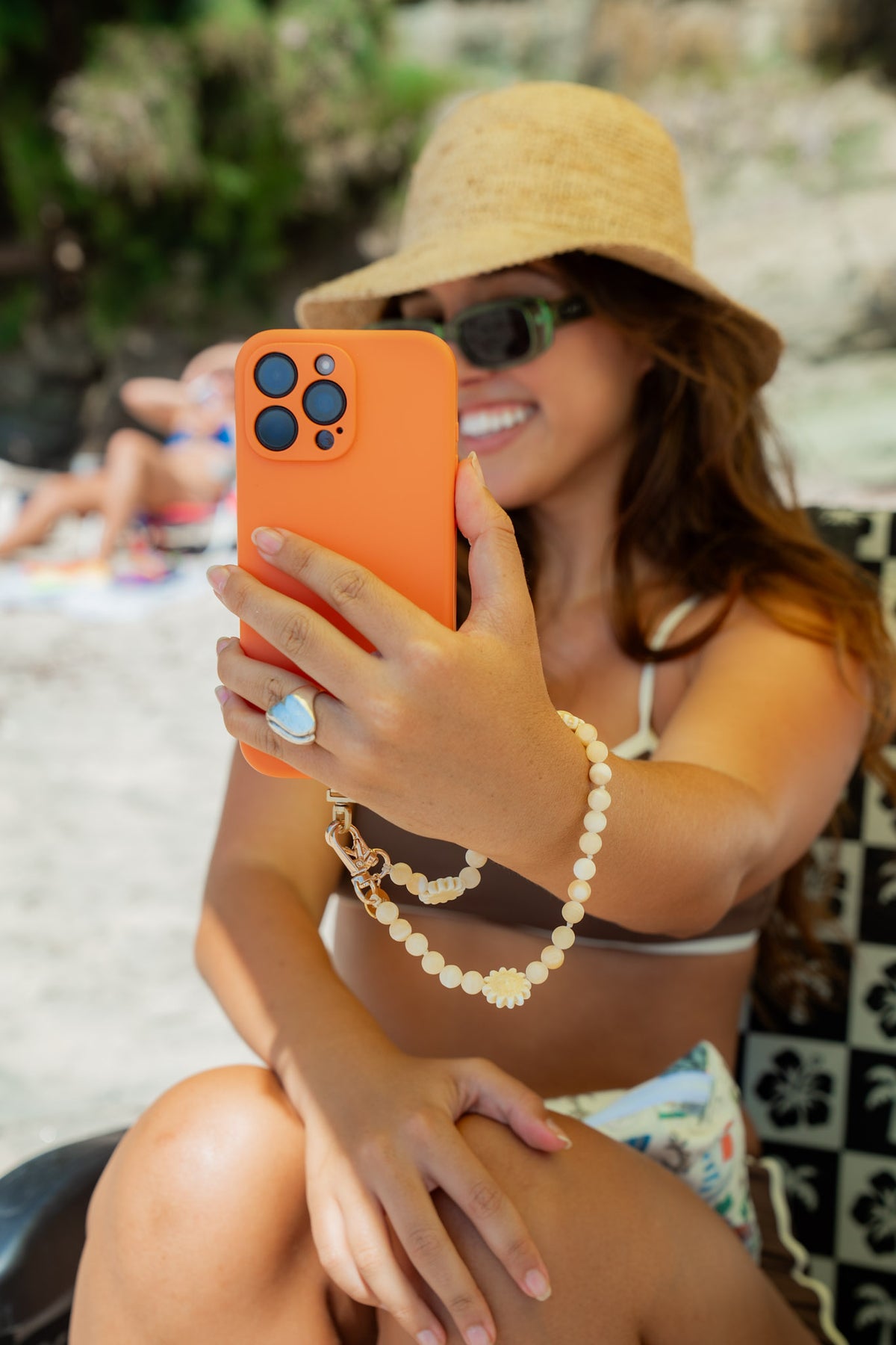 Exclusive: Sun Phone Chain
